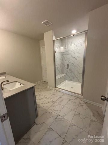 204 Sagecroft Lane, Indian Trail, NC 28079