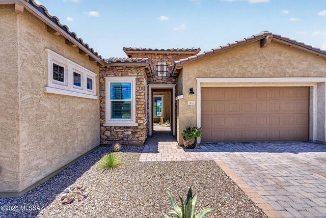 2455 W Tranquil Sky Place, Oro Valley, AZ 85742