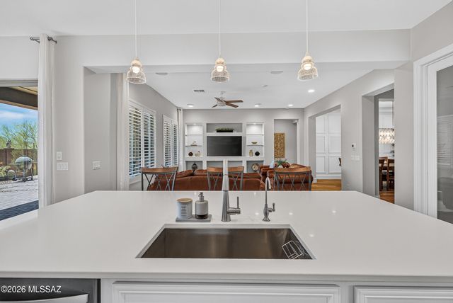 2455 W Tranquil Sky Place, Oro Valley, AZ 85742