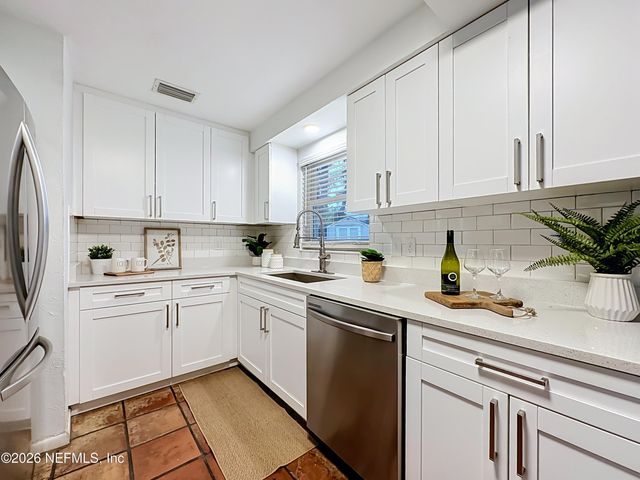2490 SPOKANE Avenue E, Jacksonville, FL 32233
