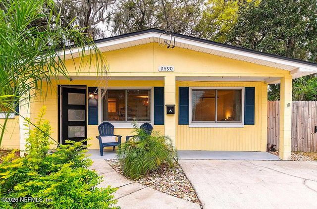 2490 SPOKANE Avenue E, Jacksonville, FL 32233