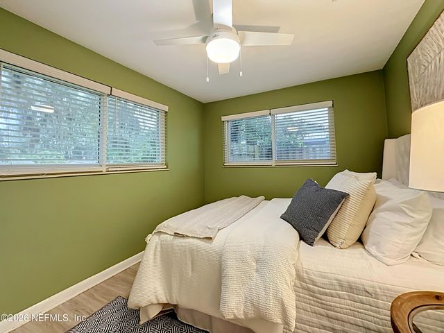 2490 SPOKANE Avenue E, Jacksonville, FL 32233
