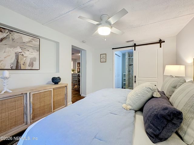 2490 SPOKANE Avenue E, Jacksonville, FL 32233