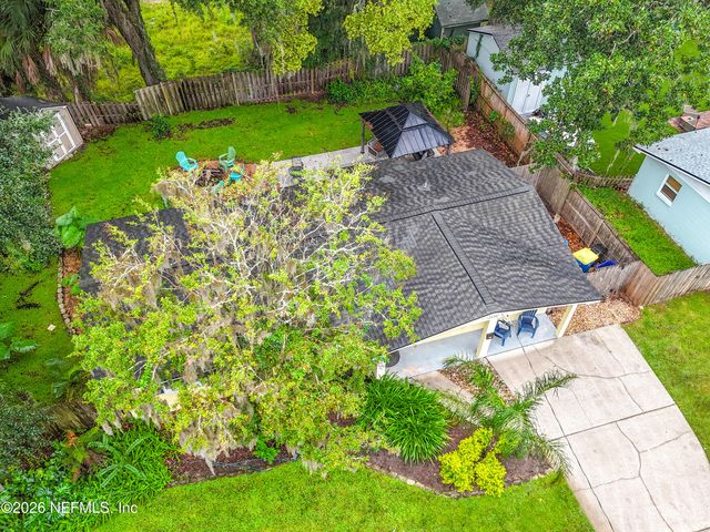 2490 SPOKANE Avenue E, Jacksonville, FL 32233