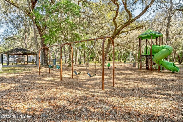 2490 SPOKANE Avenue E, Jacksonville, FL 32233