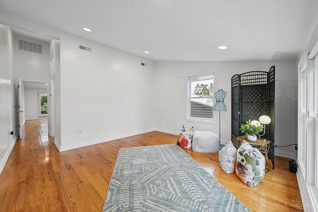 1125 Belvedere Street, Cincinnati, OH 45202