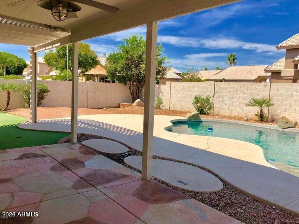 13782 W VERNON Avenue, Goodyear, AZ 85395