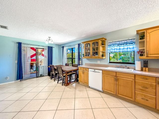 39 Vía De Casas Norte, Boynton Beach, FL 33426