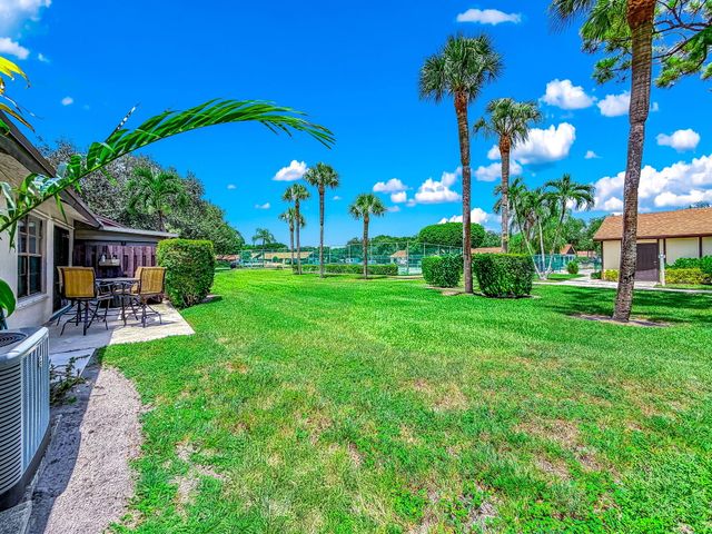 39 Vía De Casas Norte, Boynton Beach, FL 33426