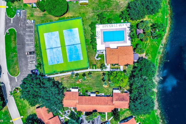 39 Vía De Casas Norte, Boynton Beach, FL 33426