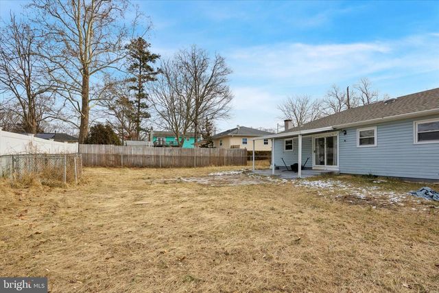 118 ALMOND AVE, Browns Mills, NJ 08015