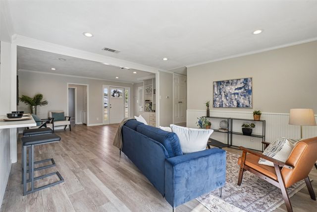 627 Bedford Drive, Richardson, TX 75080