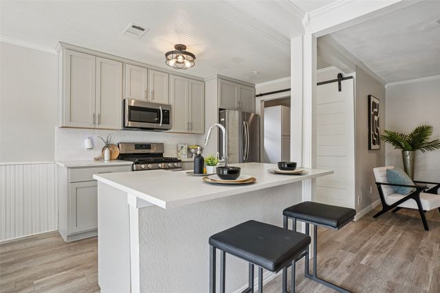 627 Bedford Drive, Richardson, TX 75080