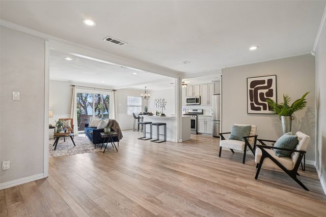 627 Bedford Drive, Richardson, TX 75080