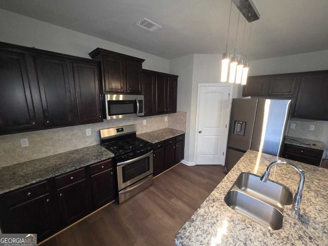 180 Parkview Place Drive, Mcdonough, GA 30253