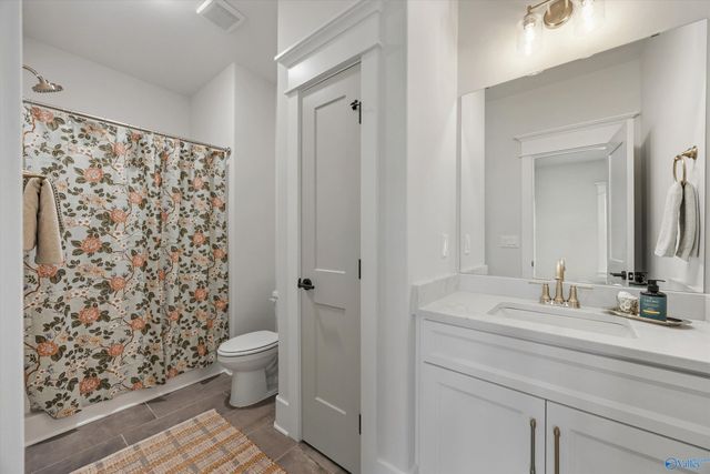 60 Trail Loop Road, Huntsville, AL 35803