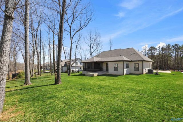 60 Trail Loop Road, Huntsville, AL 35803