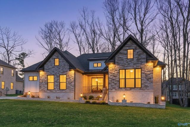 60 Trail Loop Road, Huntsville, AL 35803