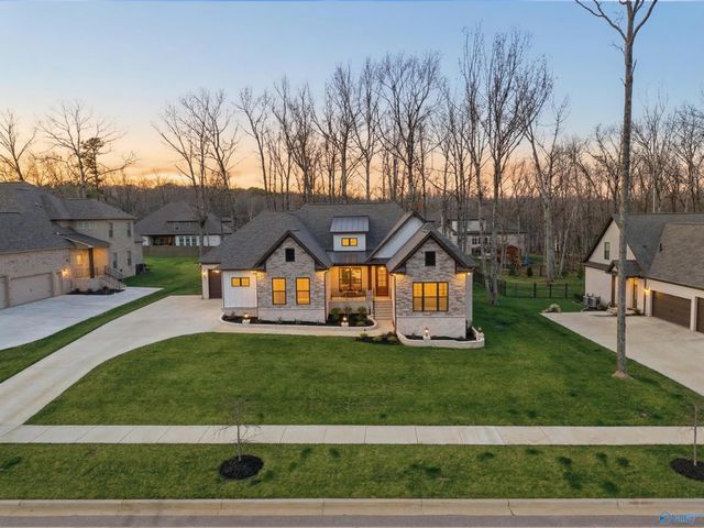 60 Trail Loop Road, Huntsville, AL 35803