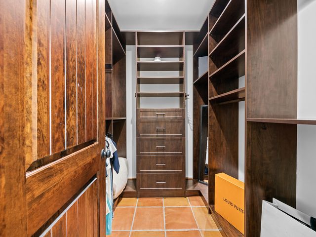 2101 MIDDLE RIVER Drive, Fort Lauderdale, FL 33305