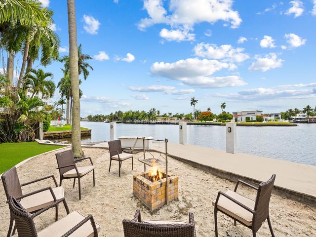 2101 MIDDLE RIVER Drive, Fort Lauderdale, FL 33305