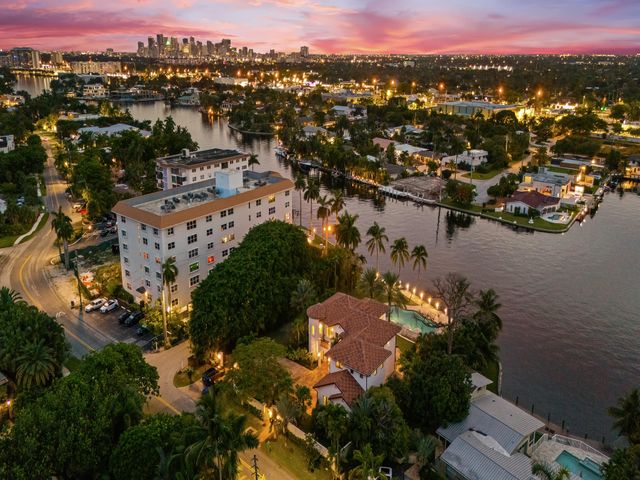 2101 MIDDLE RIVER Drive, Fort Lauderdale, FL 33305