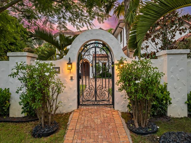 2101 MIDDLE RIVER Drive, Fort Lauderdale, FL 33305