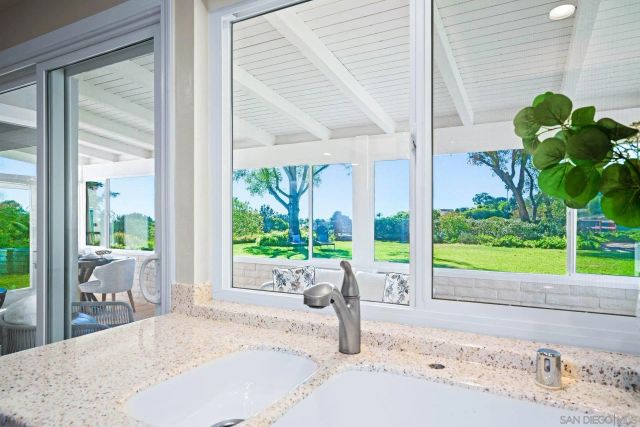 831 Santa Rosita, Solana Beach, CA 92075