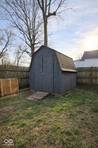522 E 4th Street, Seymour, IN 47274