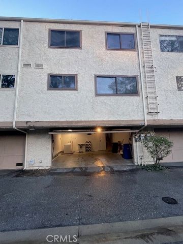 6201 Shoup 79, Woodland Hills, CA 91367