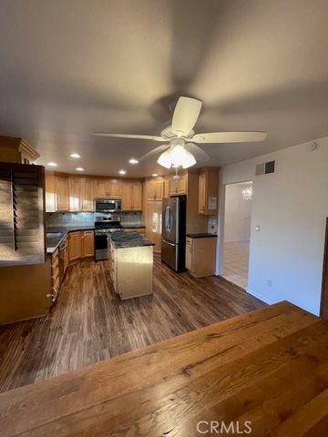 6201 Shoup 79, Woodland Hills, CA 91367