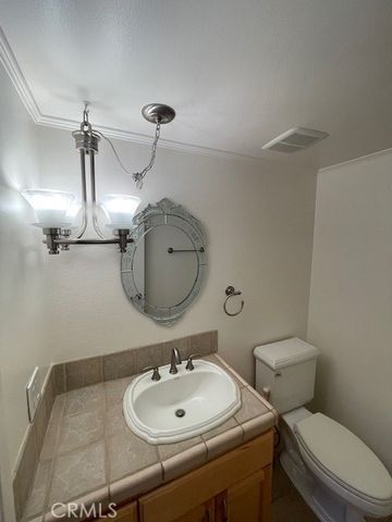 6201 Shoup 79, Woodland Hills, CA 91367