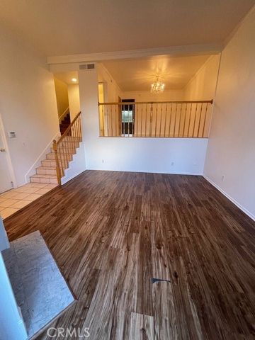 6201 Shoup 79, Woodland Hills, CA 91367