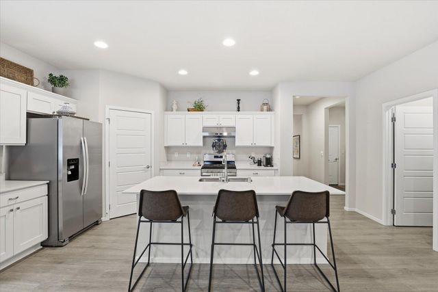 1129 E Gallium Ln, Colbert, WA 99005