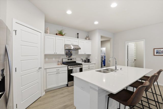 1129 E Gallium Ln, Colbert, WA 99005