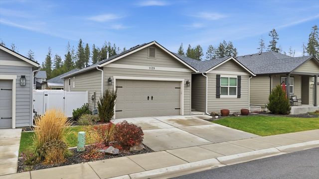 1129 E Gallium Ln, Colbert, WA 99005
