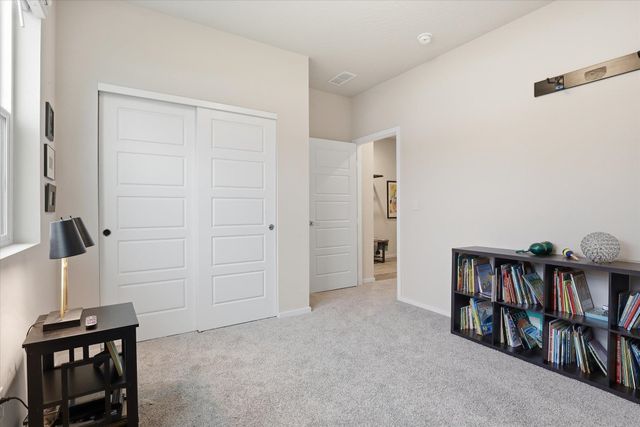 1129 E Gallium Ln, Colbert, WA 99005