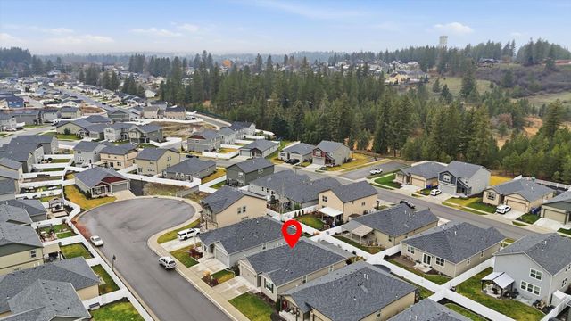 1129 E Gallium Ln, Colbert, WA 99005