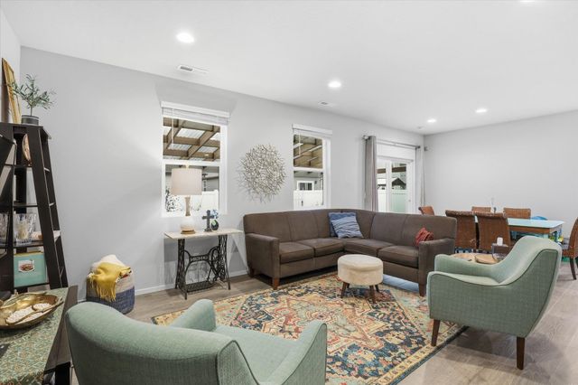 1129 E Gallium Ln, Colbert, WA 99005