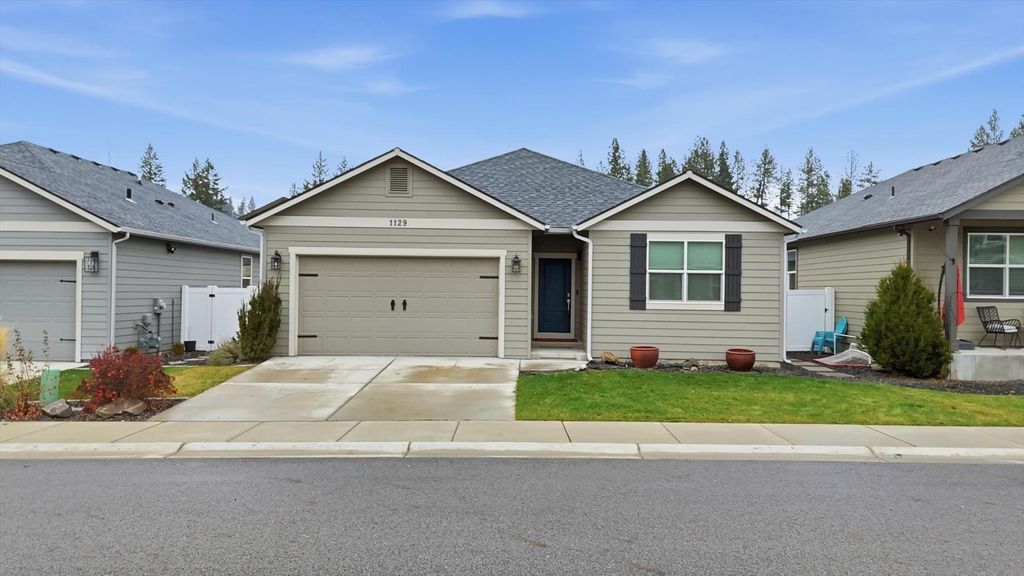 1129 E Gallium Ln, Colbert, WA 99005