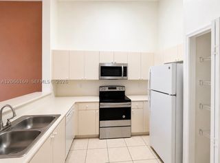 2811 SE 17th Ave 206, Homestead, FL 33035