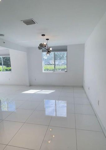 2651 NE 212th Terrace 107, Miami, FL 33180