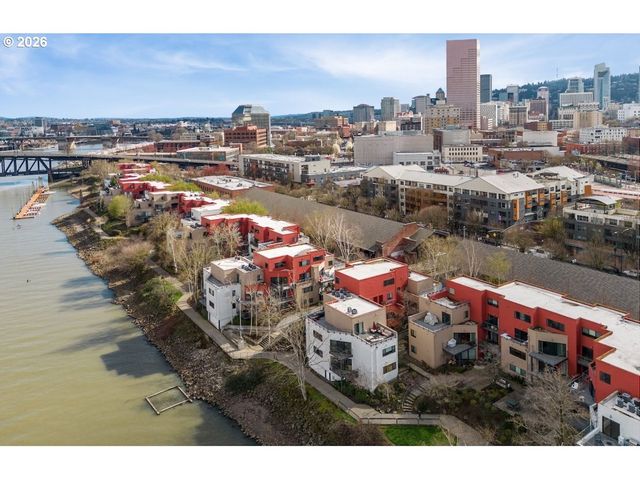 910 Nw NAITO Pkwy I-12, Portland, OR 97209