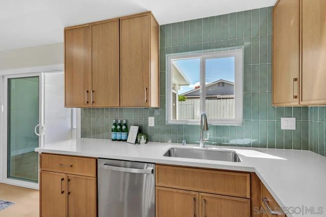 11374 Spica Dr, San Diego, CA 92126