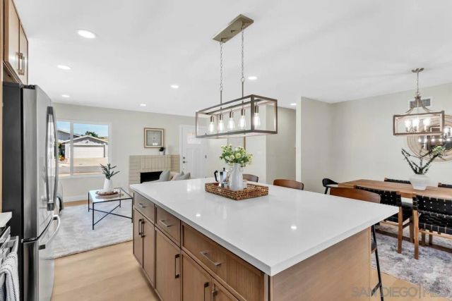 11374 Spica Dr, San Diego, CA 92126