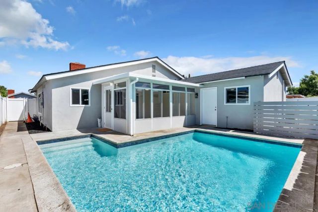 11374 Spica Dr, San Diego, CA 92126