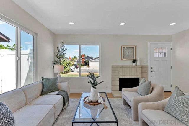 11374 Spica Dr, San Diego, CA 92126