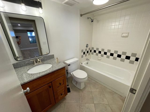 71 Fulkerson Street 102, Cambridge, MA 02141