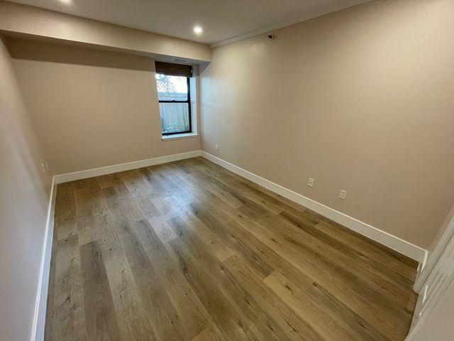 71 Fulkerson Street 102, Cambridge, MA 02141