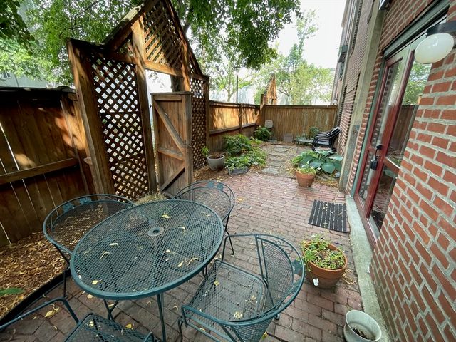 71 Fulkerson Street 102, Cambridge, MA 02141